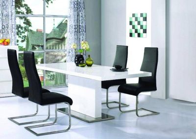 Chaffee Dining Set High Gloss